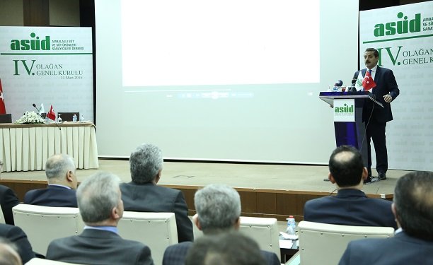 Çelik: Elimizi taşın altına koyduk, süt sektörünün yanındayız
