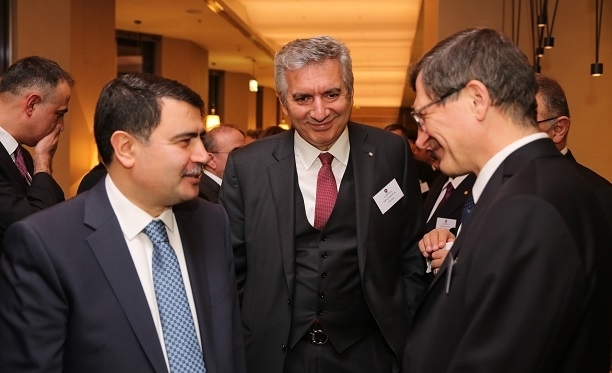 Sanayiciler diplomatlardan ne istedi?