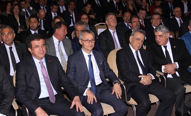 Ege Bölgesi’nin ihracat şampiyonları ödüllendirildi